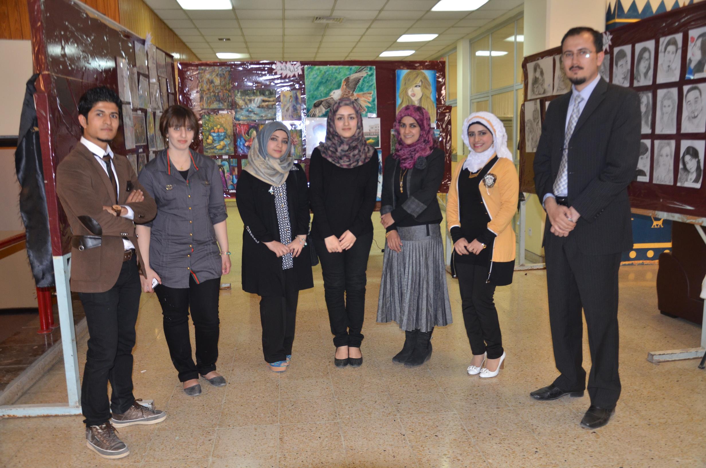 صور منوعة للطلبة و نشاطات الكلية