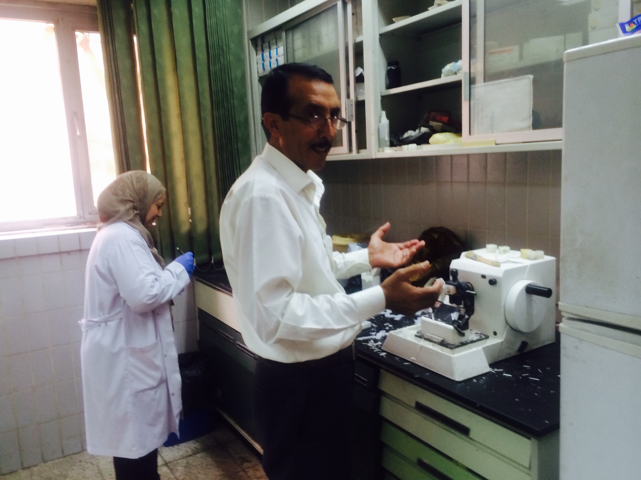 صور مختبر علم الأمراض