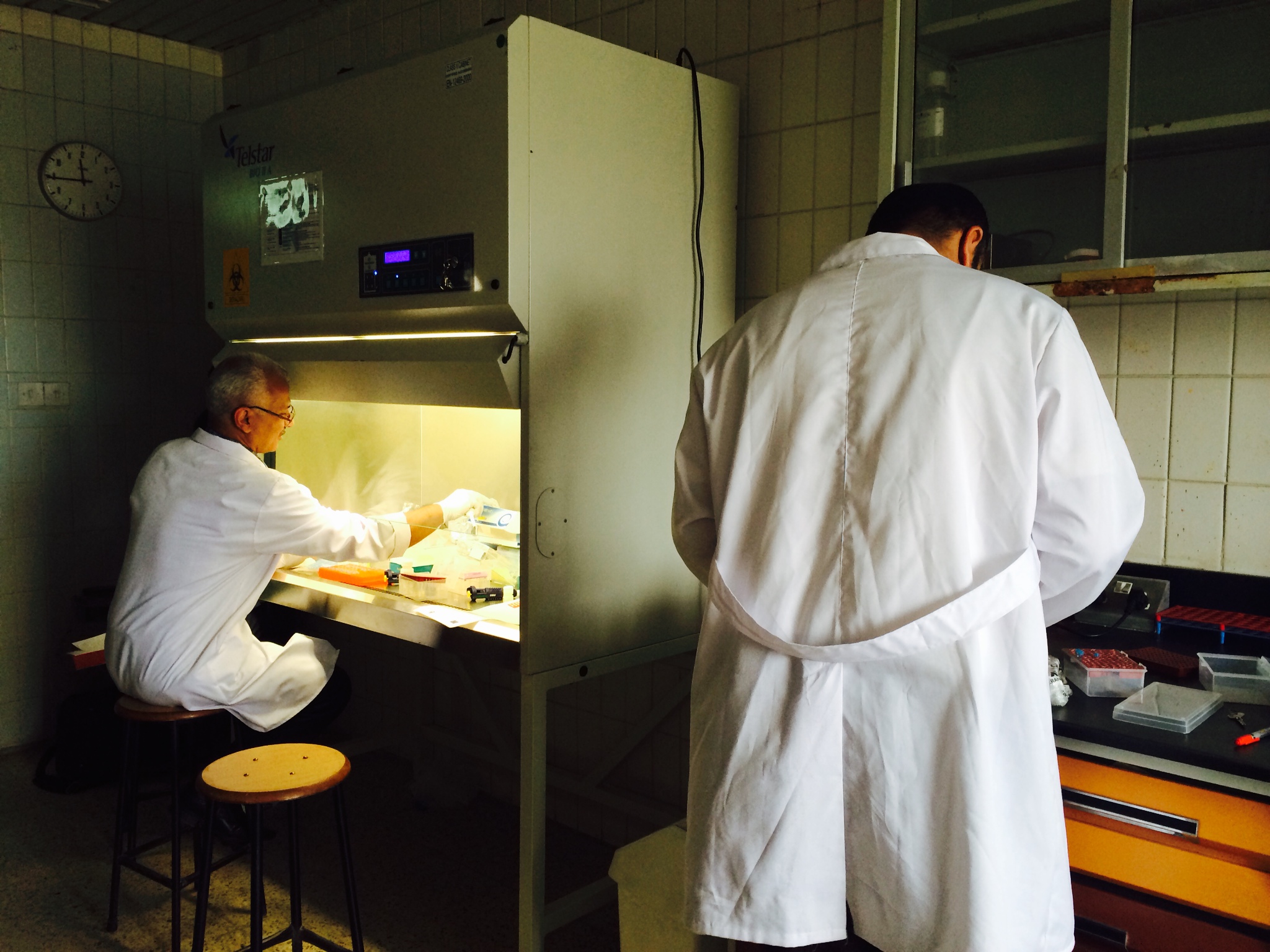 صور مختبر علم الأمراض