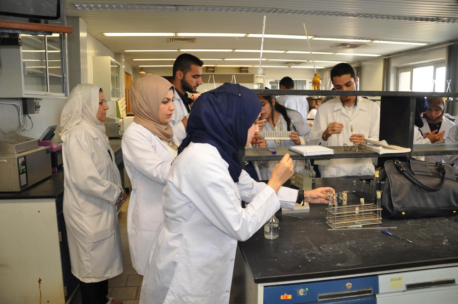 مختبر الكيمياء