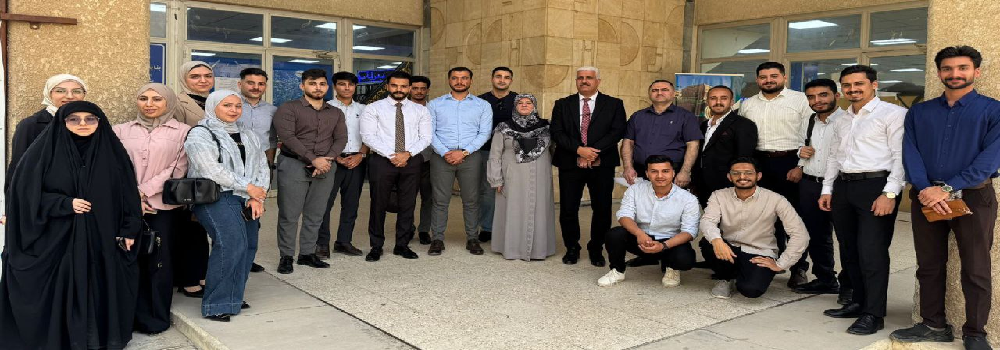 عميد كلية الطب يلتقي بالخريجين الأوائل لمناقشة آلية التعيين وفق قرار مجلس الوزراء