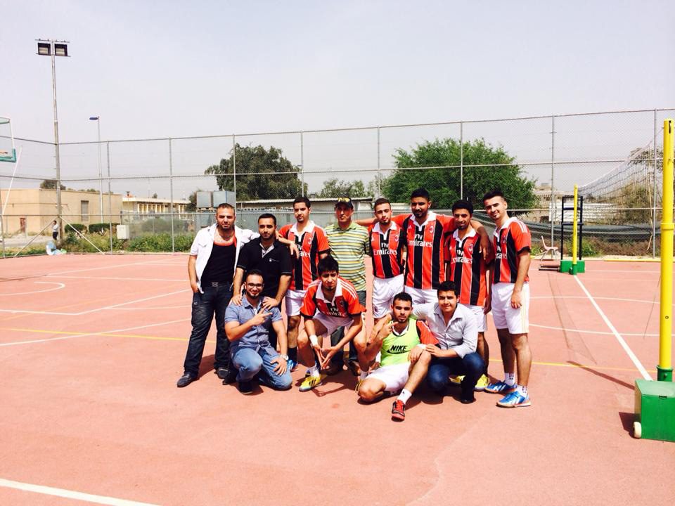 صور الطلاب المشاركين في بطولة الكرة الطائرة للعام 2014 في جامعة النهرين