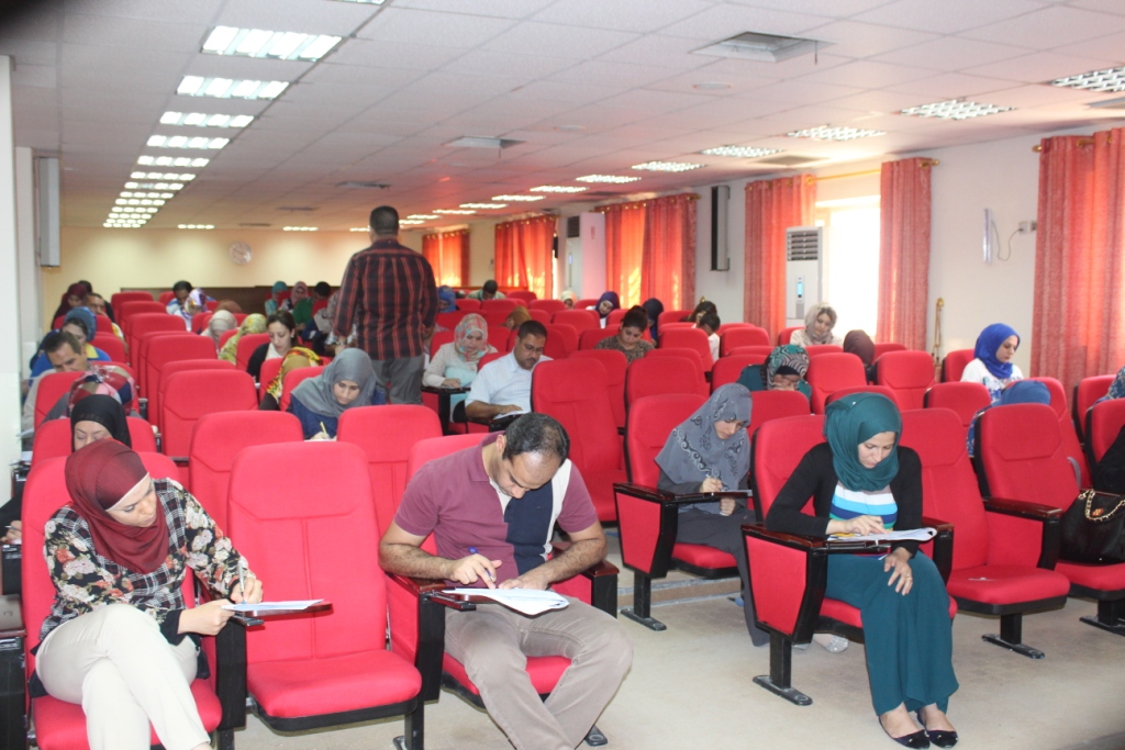 الأمتحان التنافسي للمتقدمين على الدراسات العليا للعام 2014-2015