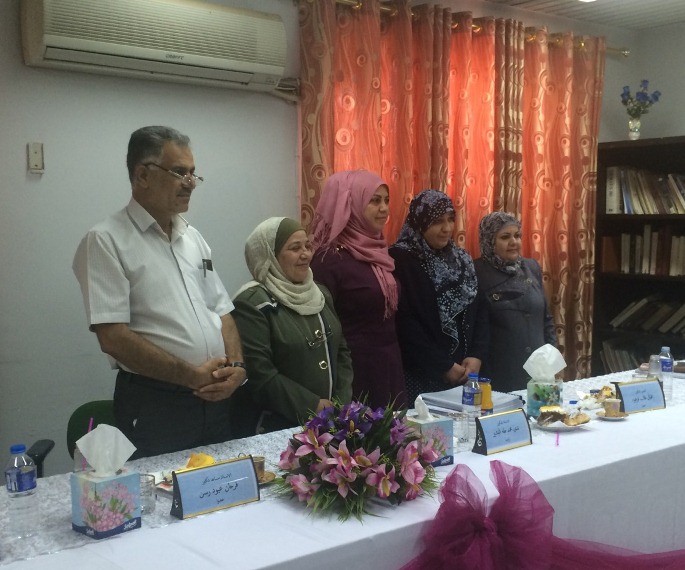 مناقشة طالبة الماجســتير عبير علاء حســـين من فرع الاحياء المجهرية