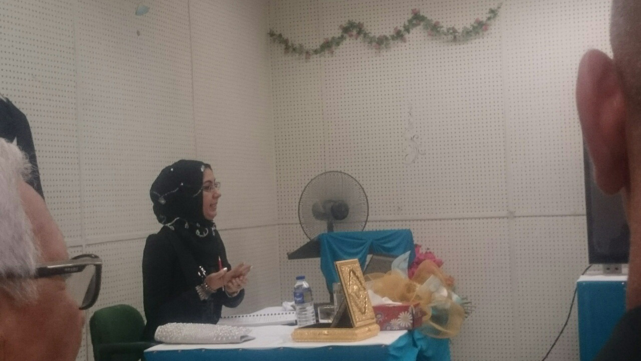 مناقشة طالبة الماجستير زينب نور الدين عزيز في فرع الكيمياء والكيمياء الحياتية