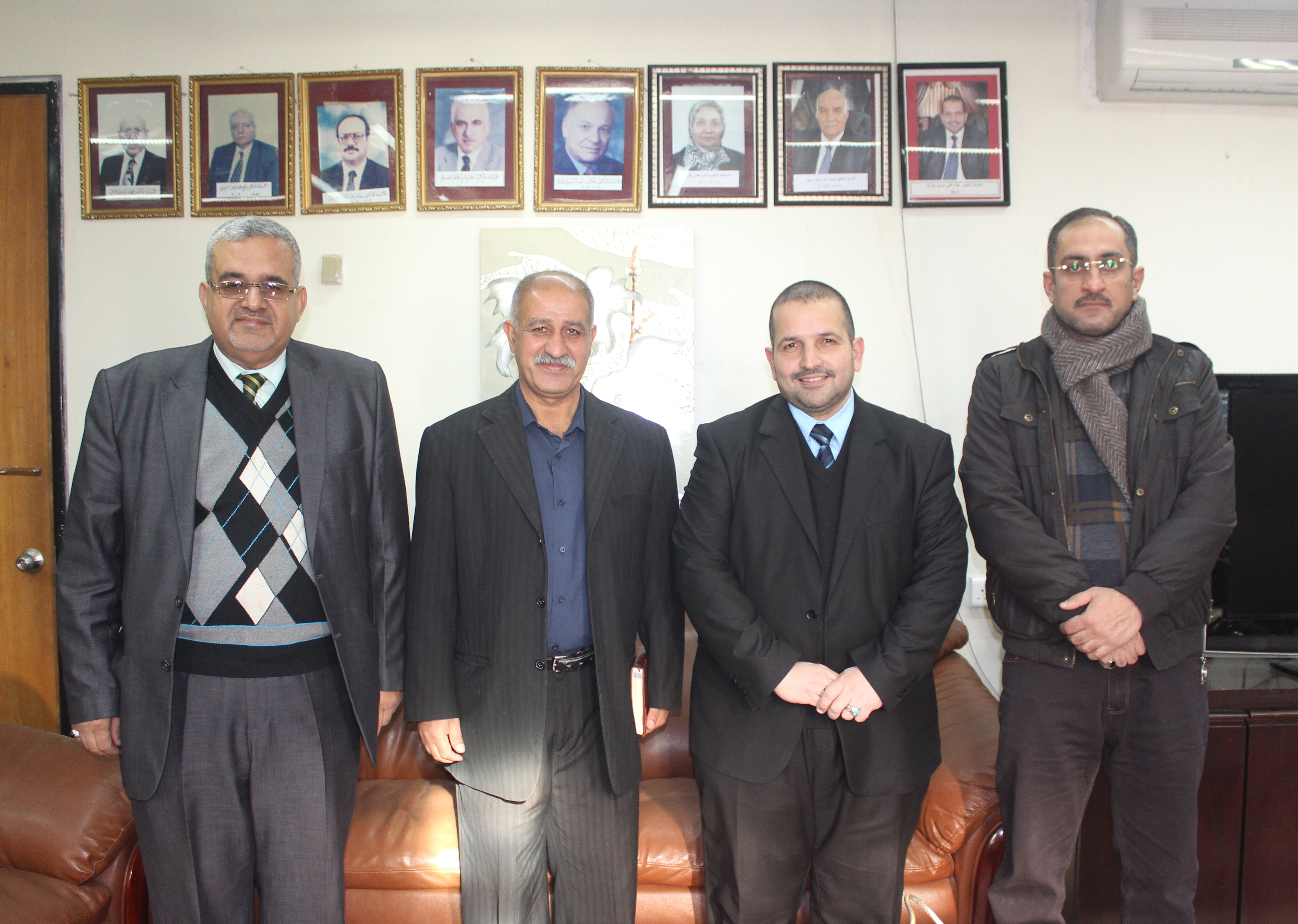 زيارة ضباط من المعهد العالي للتطوير الامني والاداري الى كلية الطب ... وحدة الإعلام 