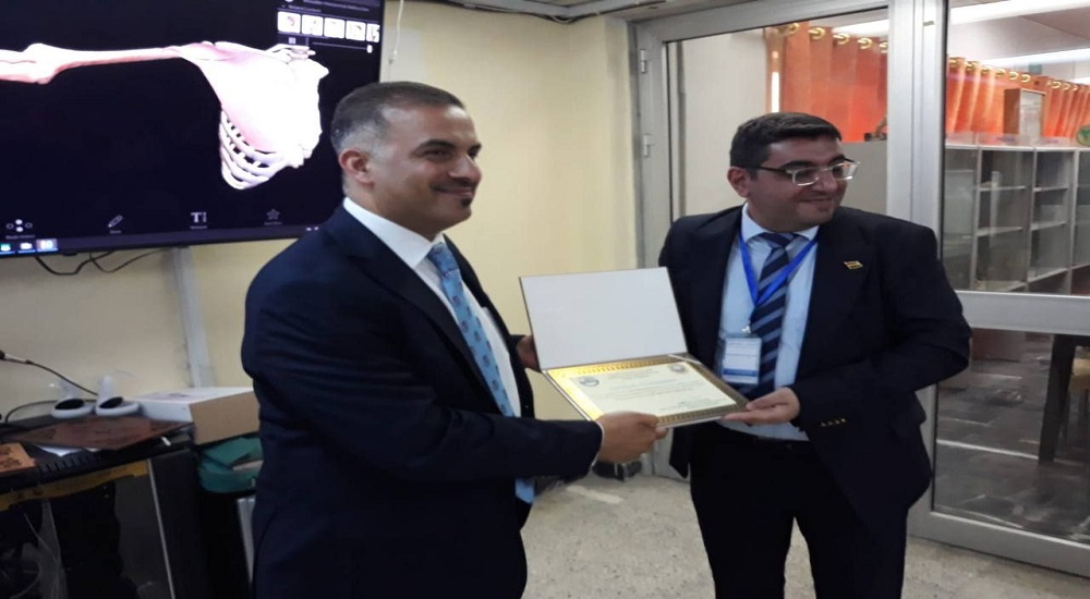 Honoring Professor Dr. Thaer Mahmoud Farhan during his participation in a workshop in the twelfth scientific conference of the College of Medicine - Al-Nahrain University