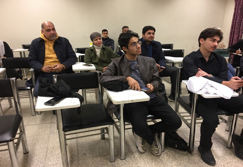 The Department of Chemistry and Biochemistry is holding seminars presented by second-year students as part of promoting independent learning.