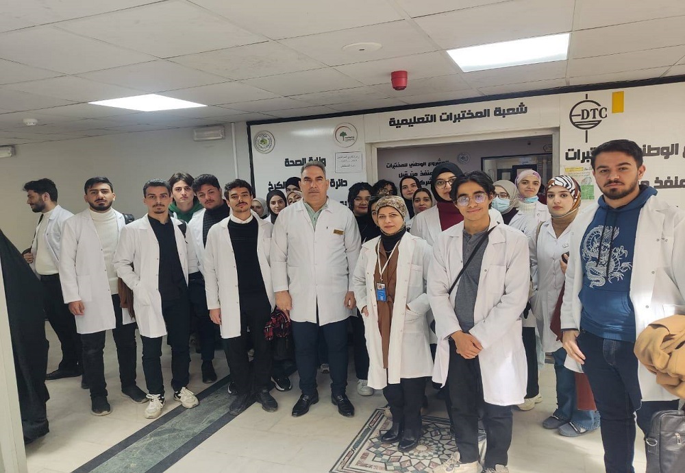 A field visit for second-year students to Al-Imamain Al-Kadhimain Medical Hospital.