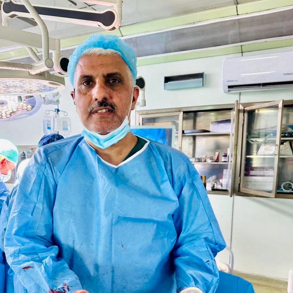 Successful Removal of a Large Adrenal Tumor by a Surgical Team from the College of Medicine – Al-Nahrain University