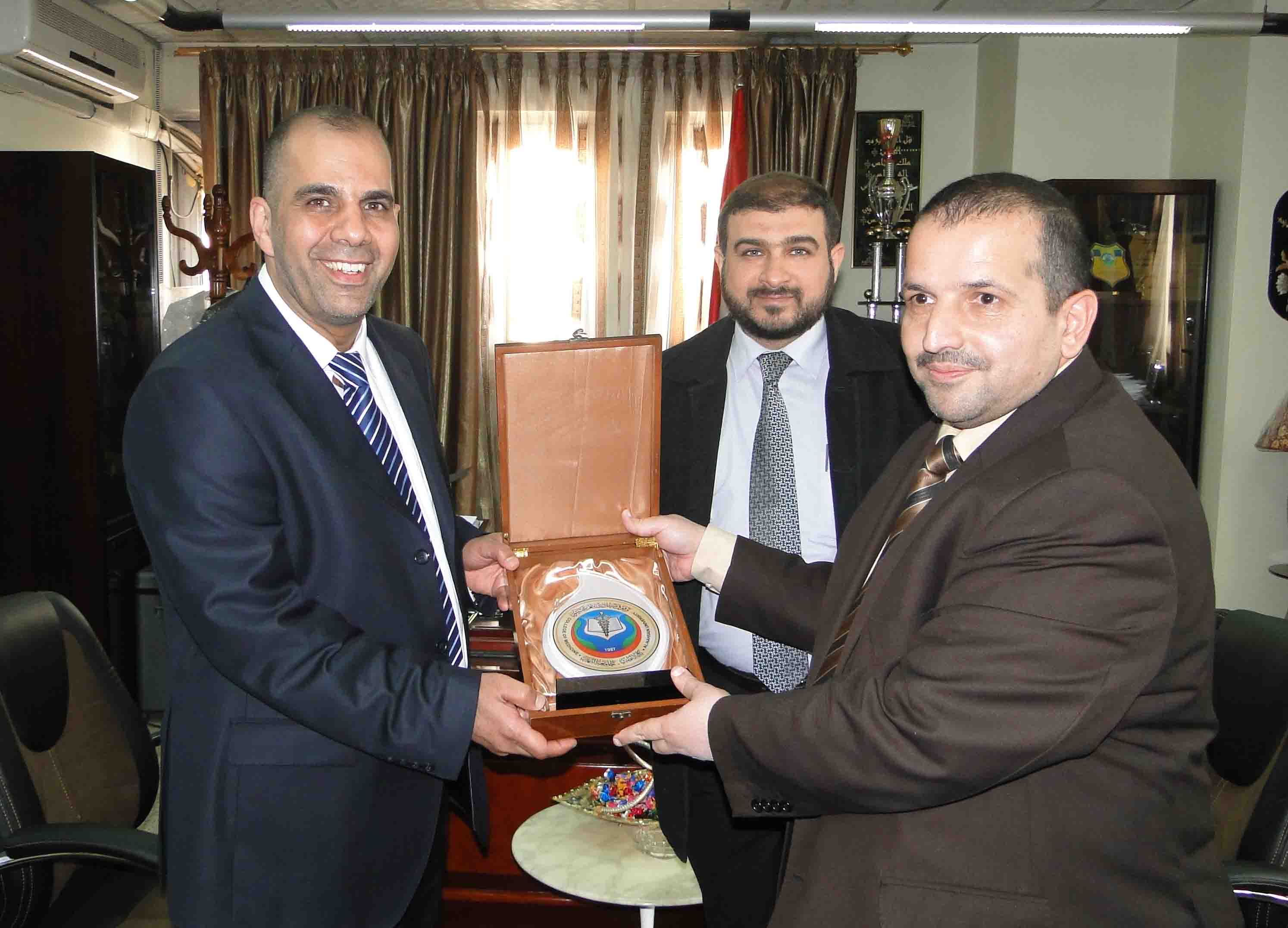 Expatriate physician held a seminar in Al-Nahrain College of Medicine about heart diseases …. Media Unit