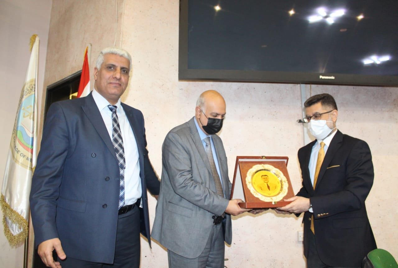 Al-Nahrain Medicine holds a scientific seminar entitled (Medical Ethics and its Role in strengthen Society’s Confidence in the Iraqi Doctor)