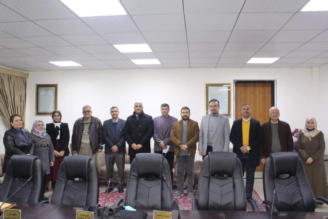 The Dean of Al-Nahrain Medicine chairs the meeting of the Iraqi Journal of Medical Sciences