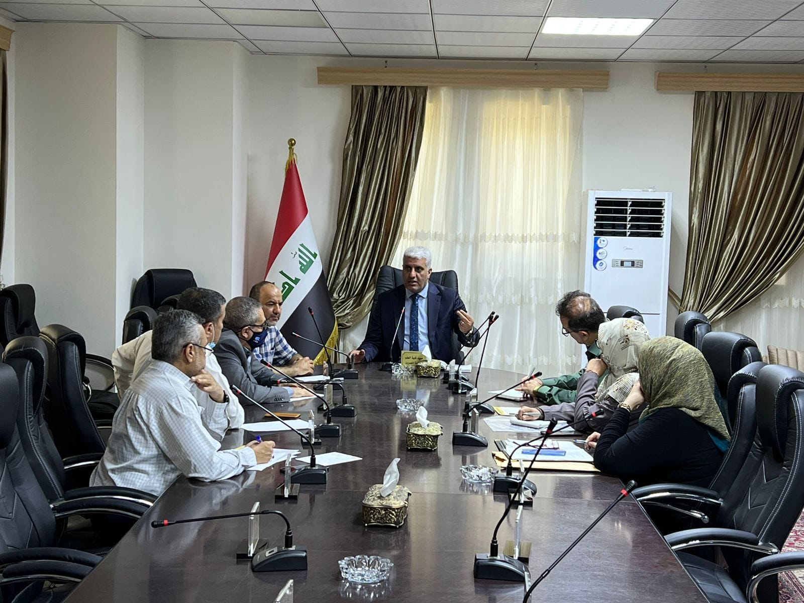 The meeting of the Dean with the committees of the International Scientific Conference of Al-Nahrain College of Medicine and the Colleges of Medicine in Iraq to confront the COVID-19 pandemic
