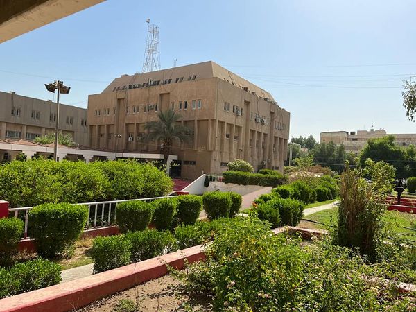 Al-Nahrain College of Medicine organizes a campaign to rehabilitate the college gardens