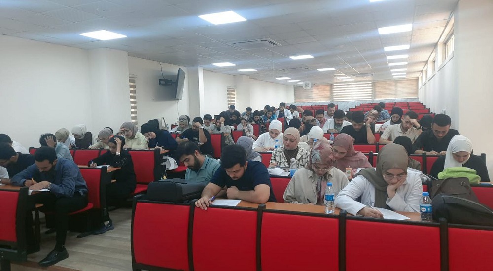 Conducting a formative exam for the sixth stage in the Pediatrics department.